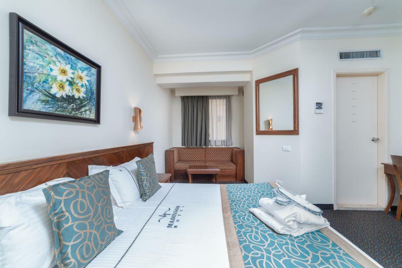 Madisson Hotel Jounieh Dış mekan fotoğraf